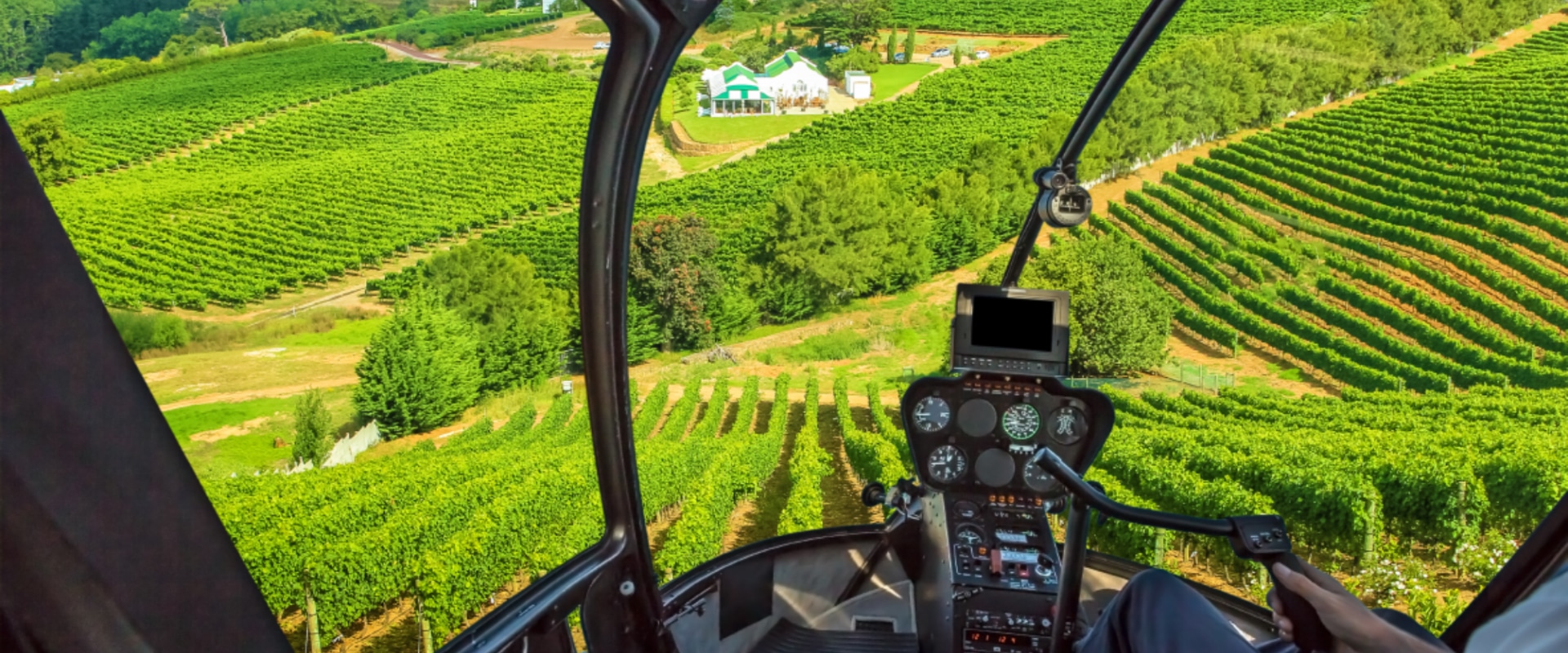 Entre em um helicóptero e pouse nas vinícolas para um almoço delicioso