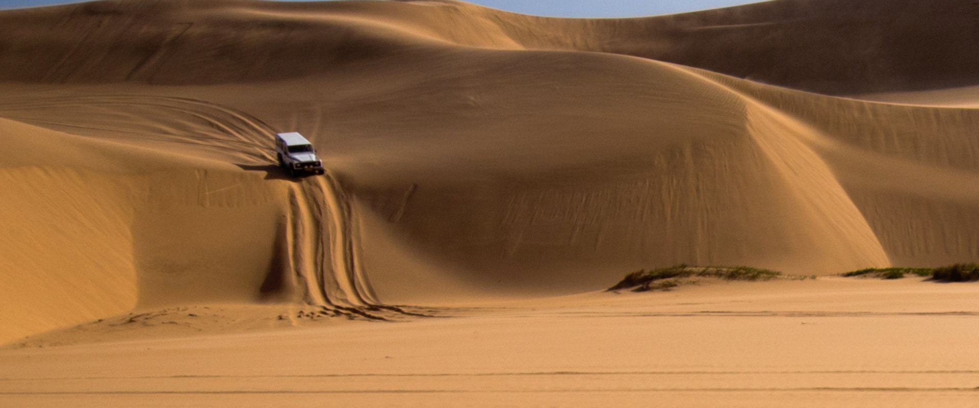 4×4 com paisagens oceânicas, salinas e deserto